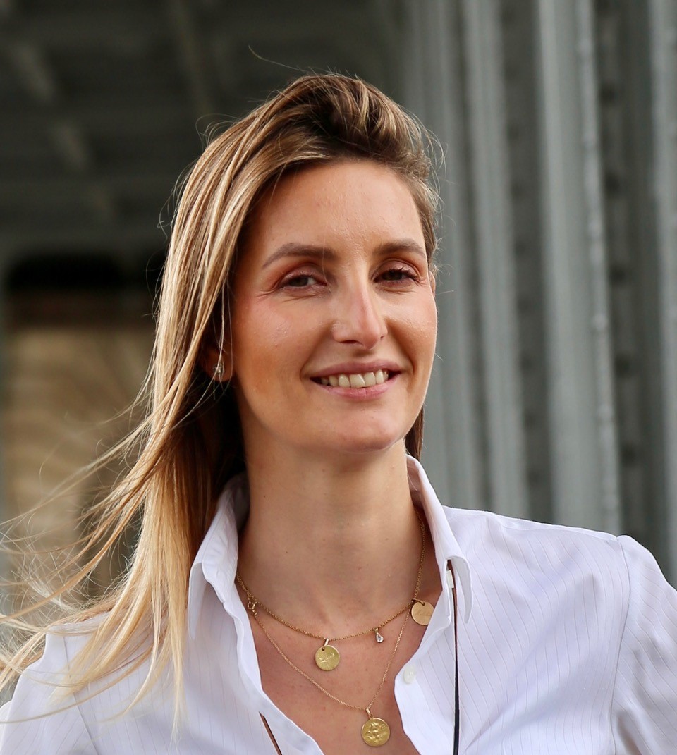 Portrait de Elodie Ayguesparsse